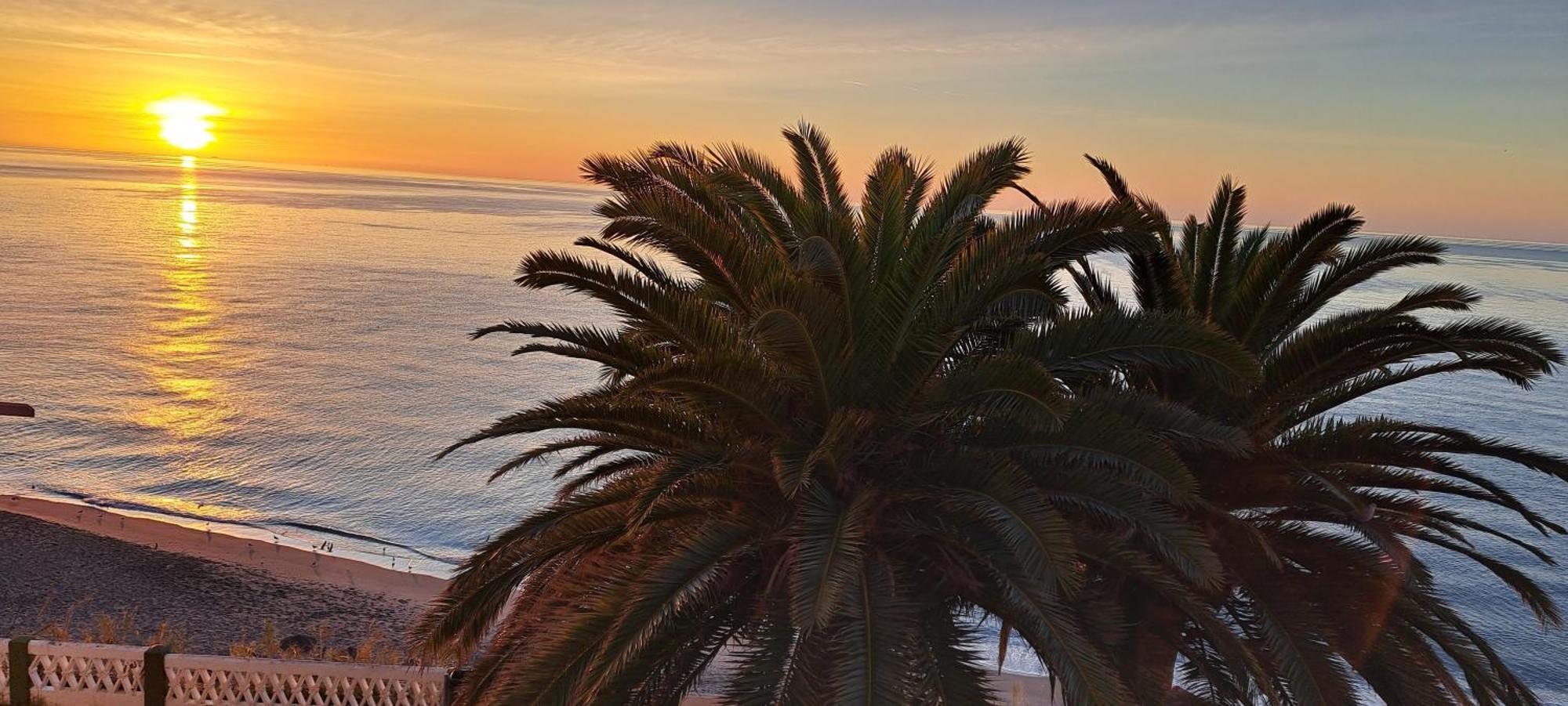 Ferienwohnung Acapulco Playa Beautiful Seaview Nerja Exterior foto