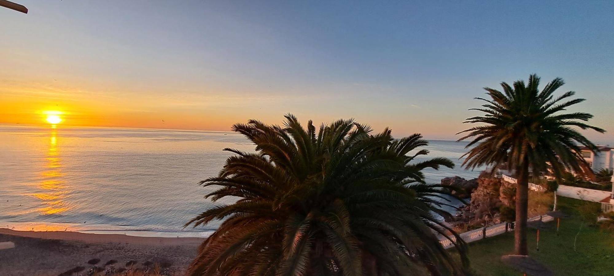 Ferienwohnung Acapulco Playa Beautiful Seaview Nerja Exterior foto