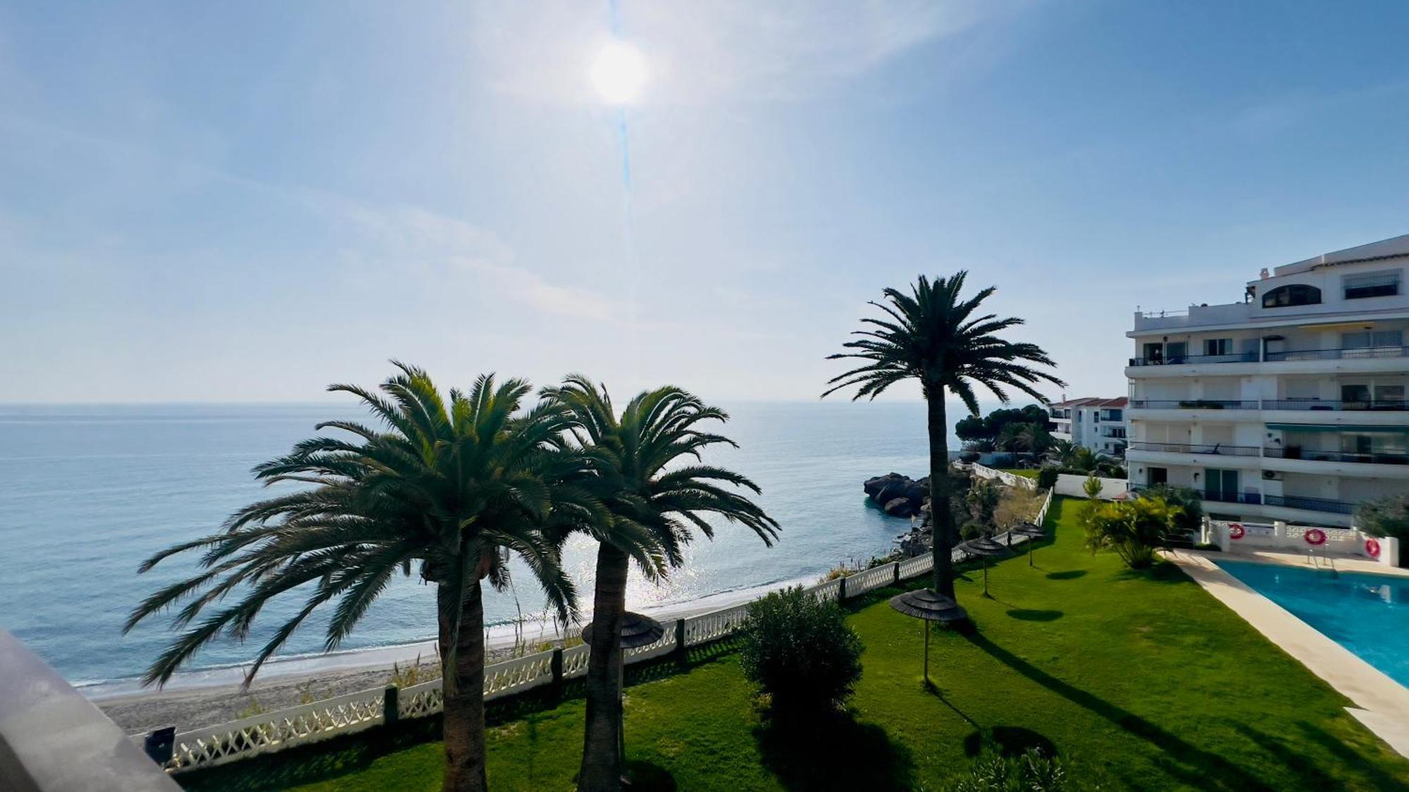 Ferienwohnung Acapulco Playa Beautiful Seaview Nerja Exterior foto